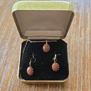 Vintage Goldstone Gold and Brown Necklace Set With Screwback Earrings